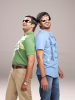 oru kal oru kannadi movie actors santhanam and udhayanidhi meme template